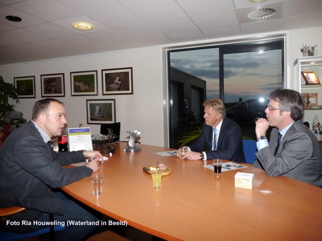 <br />
<b>Notice</b>:  Undefined variable: row_projecten in <b>/var/www/vhosts/huibertsbv.nl/httpdocs/fotos.php</b> on line <b>444</b><br />