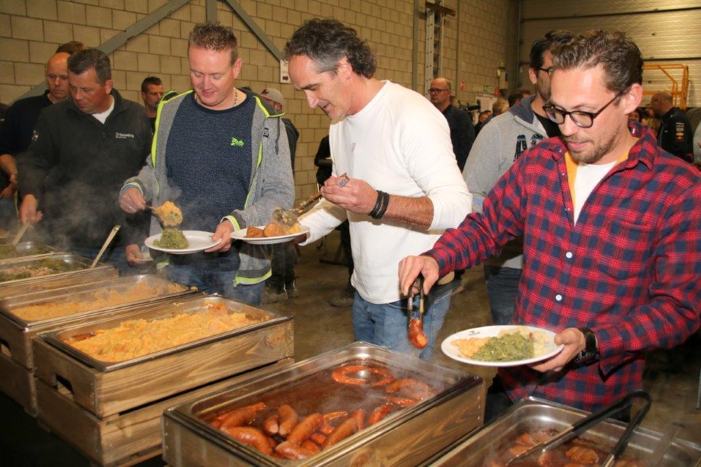 <br />
<b>Notice</b>: Undefined variable: row_projecten in <b>/var/www/vhosts/huibertsbv.nl/httpdocs/fotos.php</b> on line <b>444</b><br />