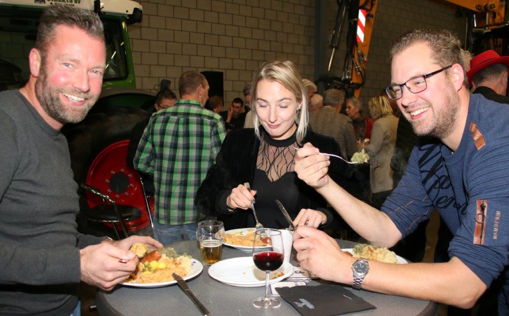 <br />
<b>Notice</b>: Undefined variable: row_projecten in <b>/var/www/vhosts/huibertsbv.nl/httpdocs/fotos.php</b> on line <b>444</b><br />