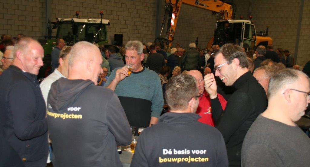 <br />
<b>Notice</b>: Undefined variable: row_projecten in <b>/var/www/vhosts/huibertsbv.nl/httpdocs/fotos.php</b> on line <b>444</b><br />