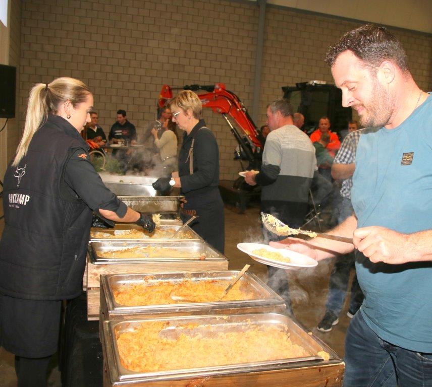 <br />
<b>Notice</b>: Undefined variable: row_projecten in <b>/var/www/vhosts/huibertsbv.nl/httpdocs/fotos.php</b> on line <b>444</b><br />