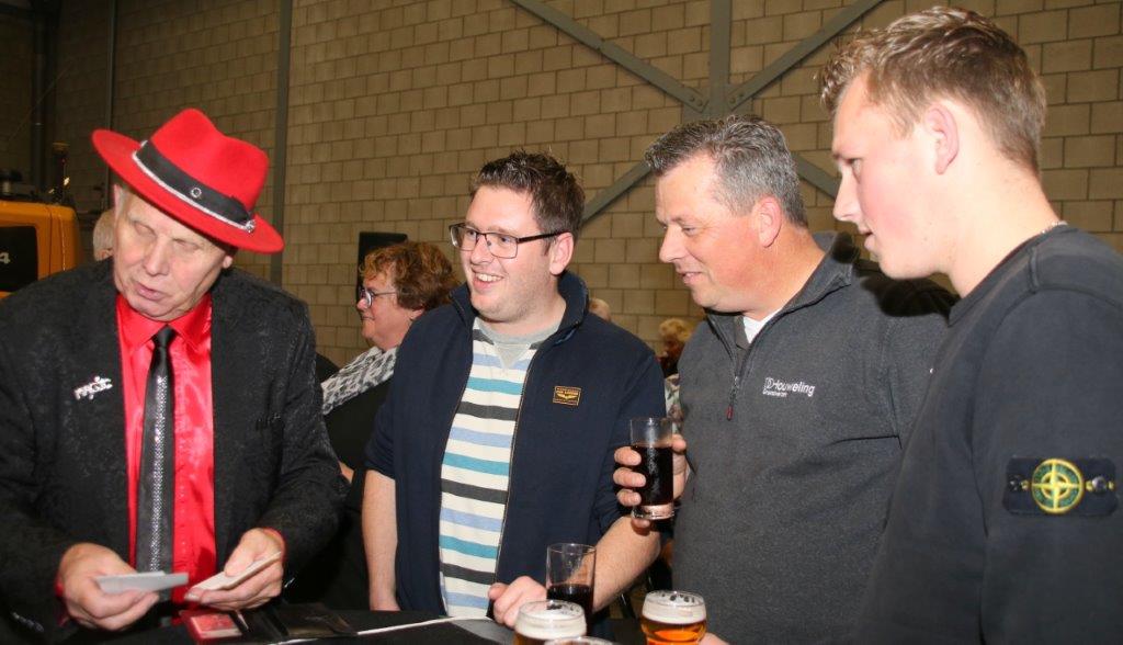 <br />
<b>Notice</b>: Undefined variable: row_projecten in <b>/var/www/vhosts/huibertsbv.nl/httpdocs/fotos.php</b> on line <b>444</b><br />