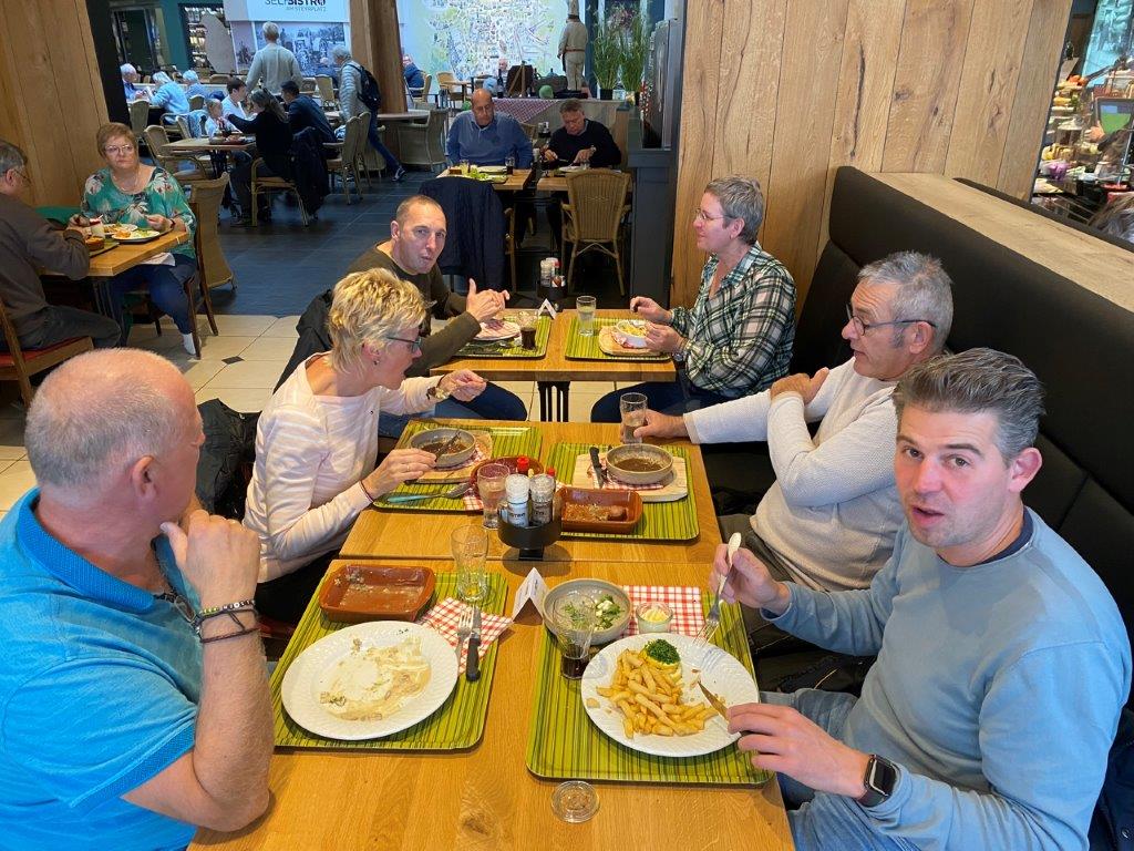 <br />
<b>Notice</b>: Undefined variable: row_projecten in <b>/var/www/vhosts/huibertsbv.nl/httpdocs/fotos.php</b> on line <b>444</b><br />