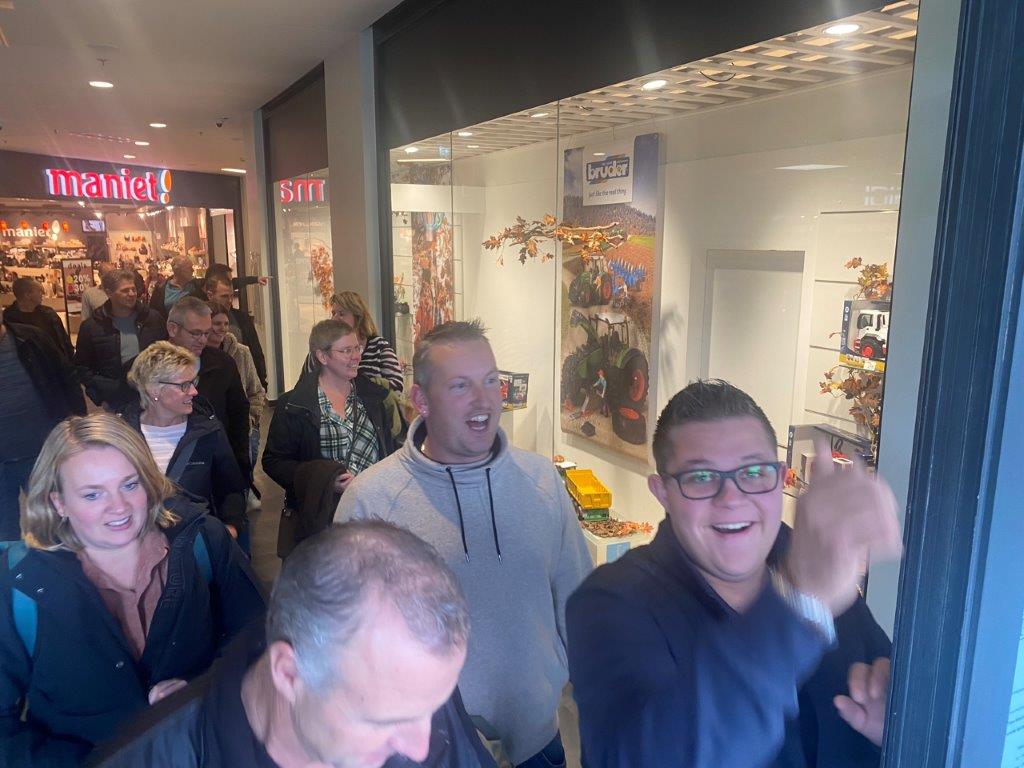 <br />
<b>Notice</b>: Undefined variable: row_projecten in <b>/var/www/vhosts/huibertsbv.nl/httpdocs/fotos.php</b> on line <b>444</b><br />