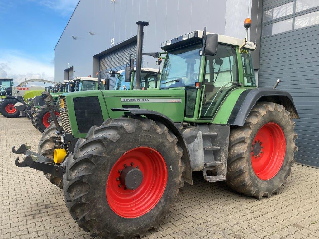 <br />
<b>Notice</b>: Undefined variable: row_projecten in <b>/var/www/vhosts/huibertsbv.nl/httpdocs/fotos.php</b> on line <b>444</b><br />