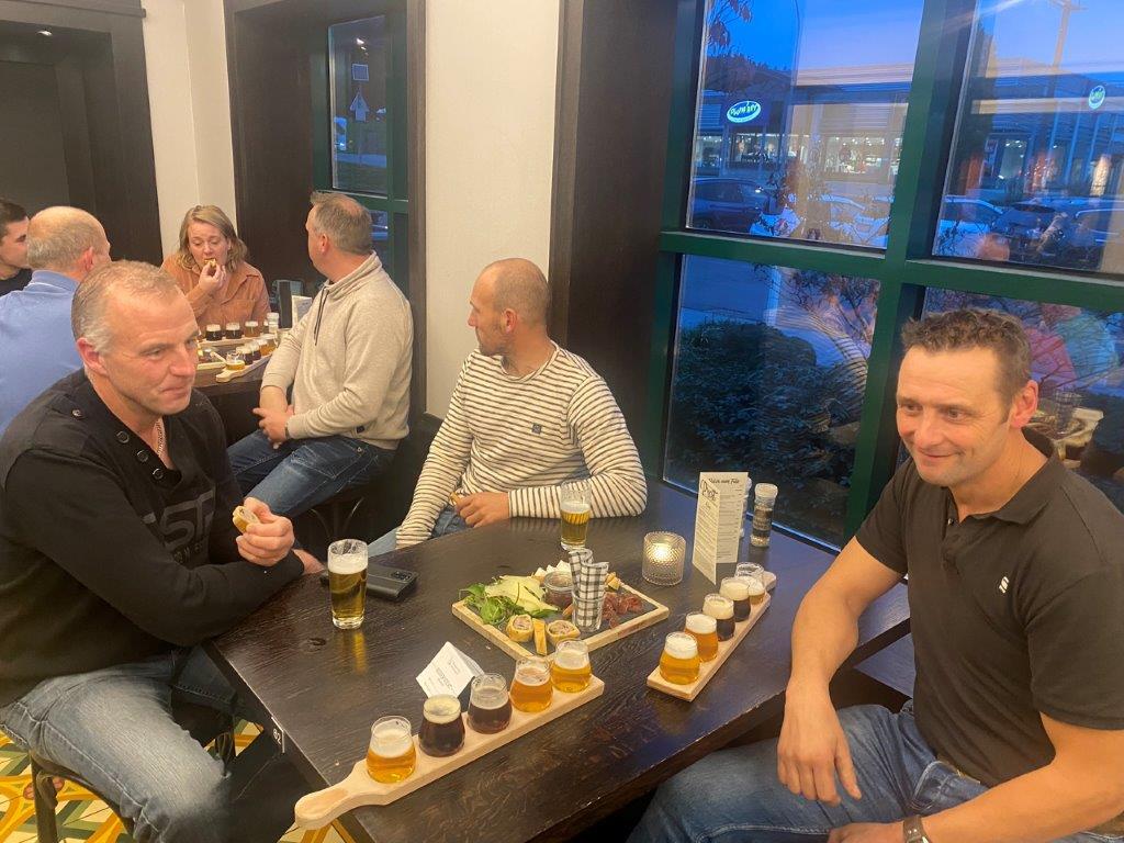 <br />
<b>Notice</b>: Undefined variable: row_projecten in <b>/var/www/vhosts/huibertsbv.nl/httpdocs/fotos.php</b> on line <b>444</b><br />