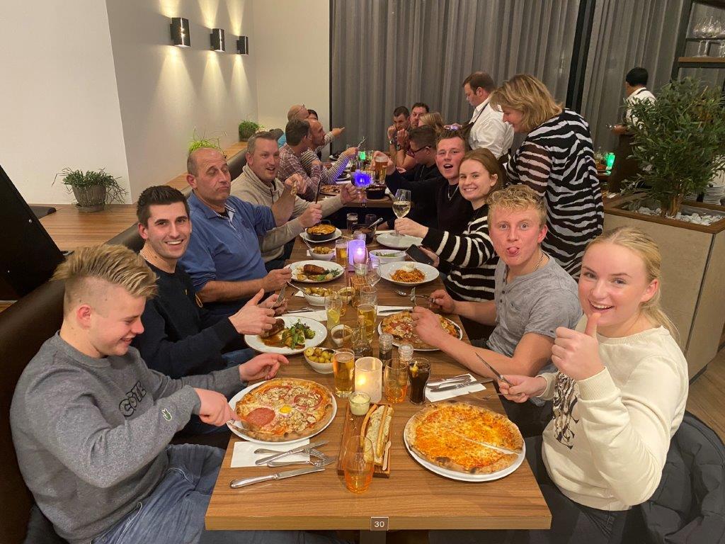 <br />
<b>Notice</b>: Undefined variable: row_projecten in <b>/var/www/vhosts/huibertsbv.nl/httpdocs/fotos.php</b> on line <b>444</b><br />