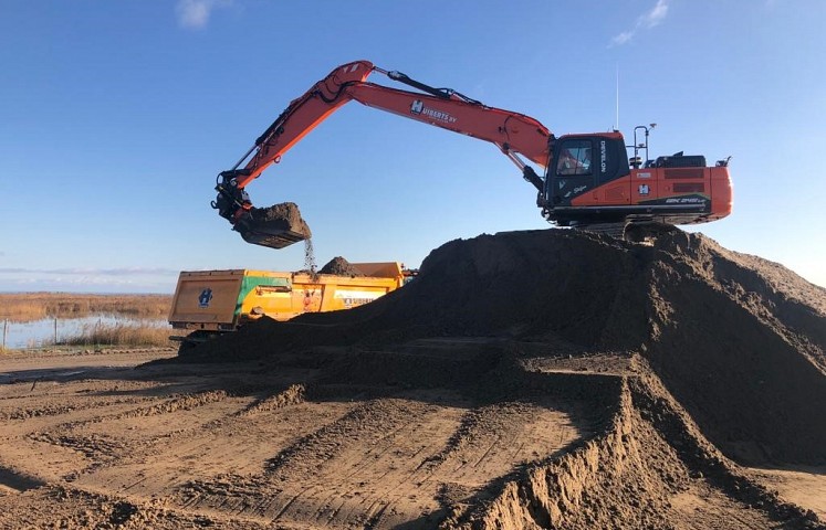 Doosan/Develon DX 225 (2023) Doosan/Develon DX 225 (2023)